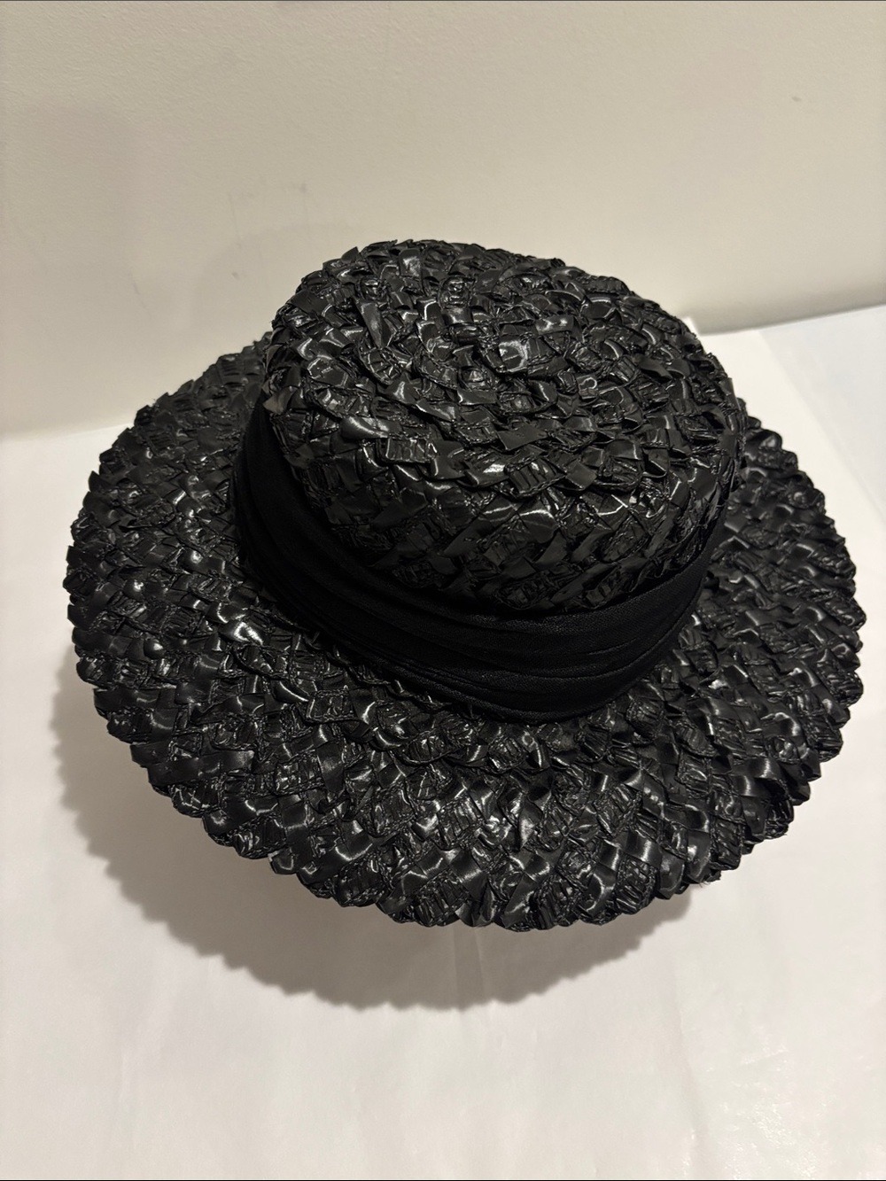 Vintage Charter Hat black woven raffia straw sun hat flat crown medium brim - Picture 4 of 15
